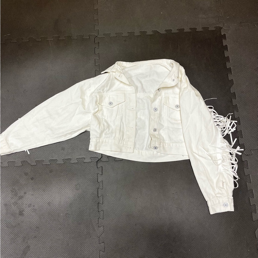 80s fringe jacket. Only wore once. Denim